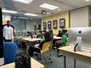 TYH learning about presentation skills at BNN computer lab.